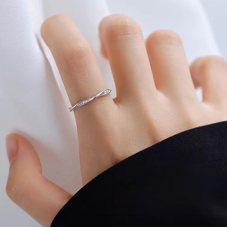 Sterling Silver Mobius Open Ring: Women's Elegant Design for Index Finger