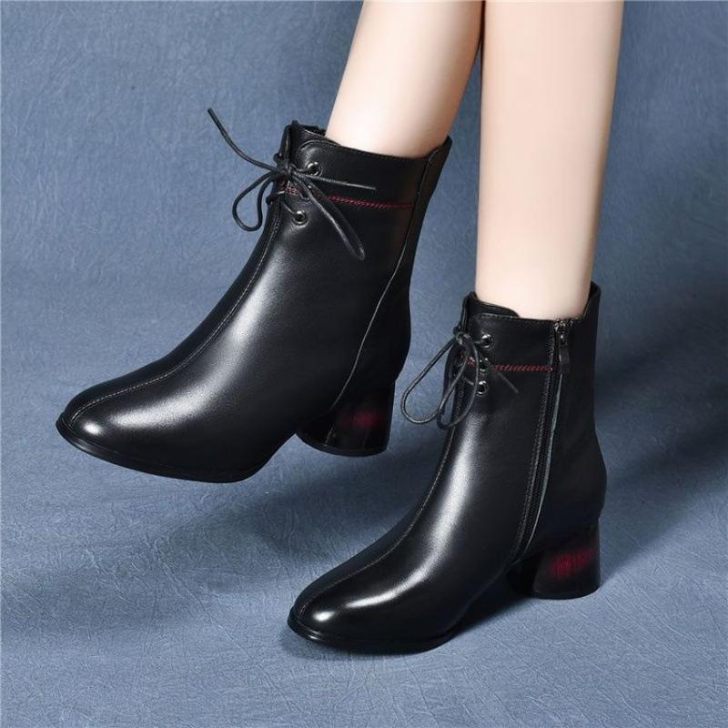 

Кожаные большие хлопковые женские короткие ботинки 2025 осень и зима новые женские ботинки средний каблук ботинки Мартин круглый каблук бархатные короткие ботинки 41 чёрный