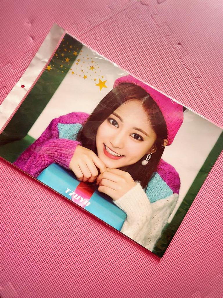 [USED] TWICE TZUYU 2-piece set