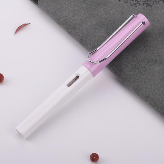 0,38 mm Študentské kaligrafické cvičenie Hladké písanie Plastové plniace pero s jemným hrotom