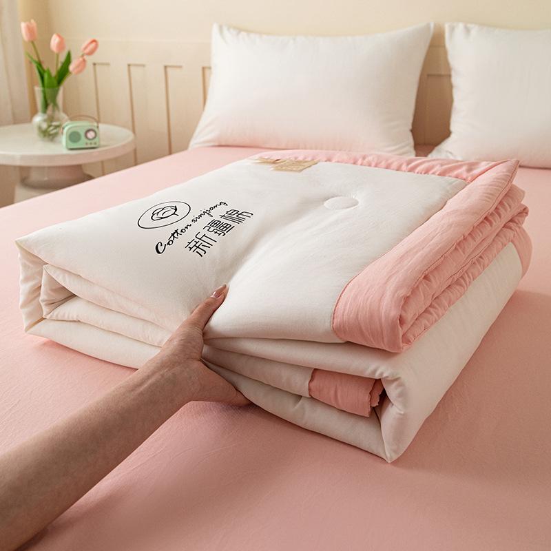 Xinjiang Cotton Summer Quilt: Machine Washable Lightweight AC Blanket for Spring & Autumn