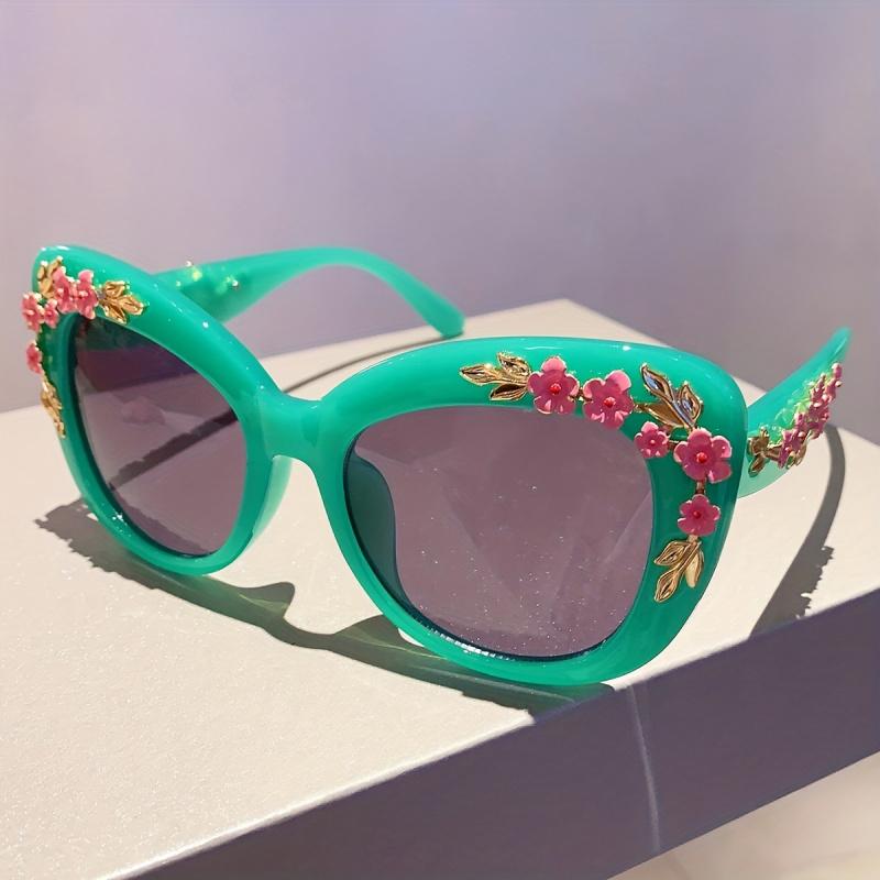 Vintage Cat Eye Fashion Glasses with Flower Decor Chic Luxury for Women Trendy Unisex Eyewear High Quality Hot