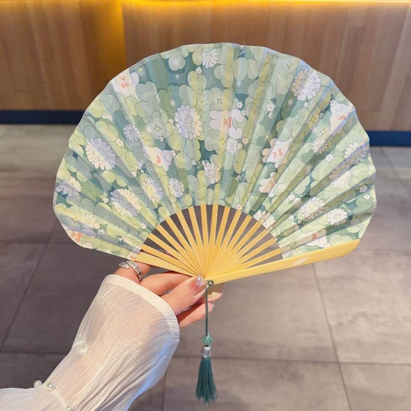 Cute Shell-Shaped Folding Fan for Spring Outings, Hanfu Photoshoots, New Chinese Style, Summer Cooling, Daily Use, Portable Small Folding Fan