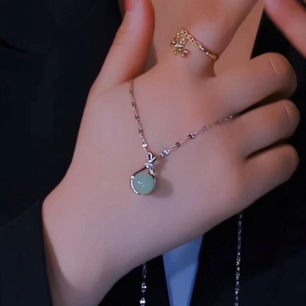 2026 Luxurious Silver Fuku-bukuro Pendant Necklace: Trendy Clavicle Chain for Women