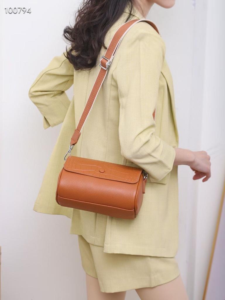 Bags women's autumn and winter new women's bags messenger bags fashion leather small bags fashion versatile niche shoulder bags tide