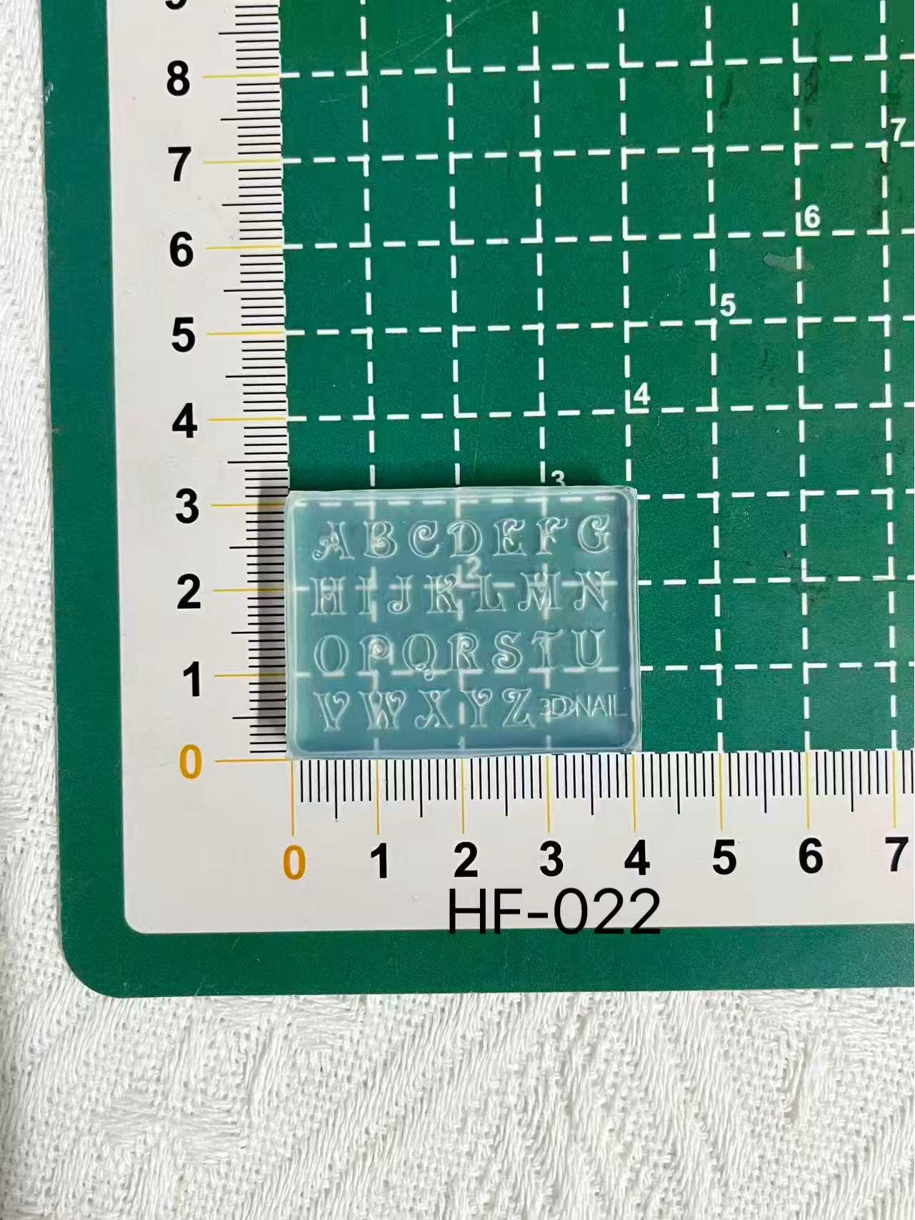 

Силіконова форма для манікюру з великими та малими літерами для DIY прикрас та підвісок