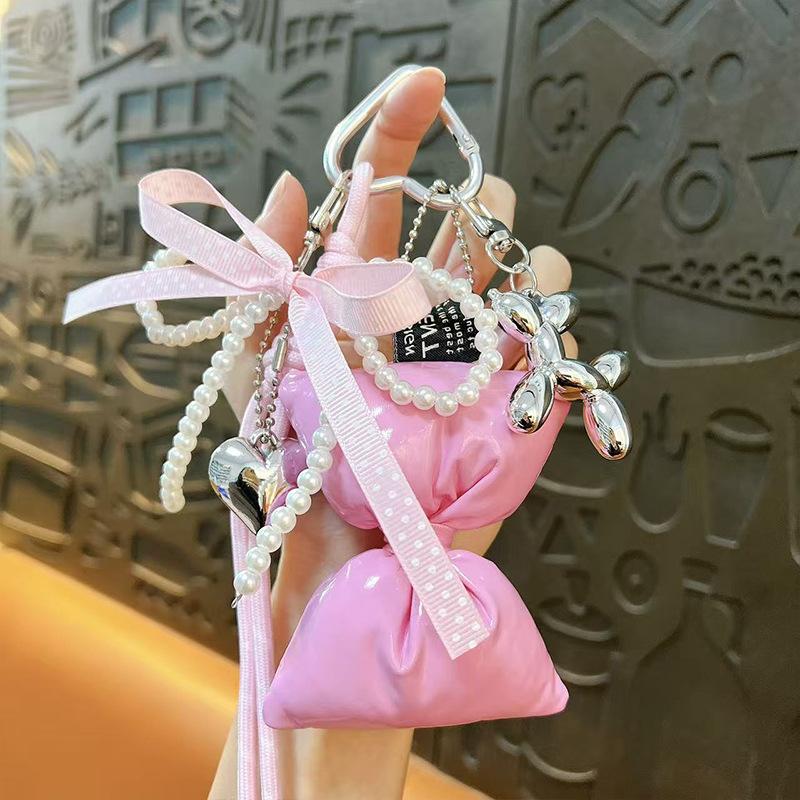 Creative new leather bow keychain exquisite pillow section fringed pendant cute bag accessories keychain