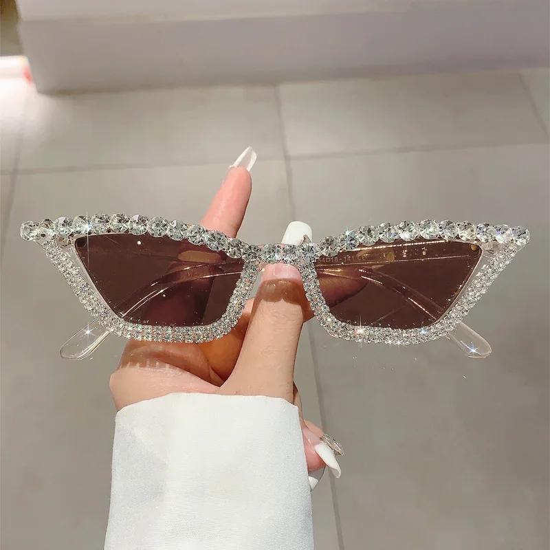 

Vintage Brand Designer Cat Eye Diamond Sunglasses Women For Female Luxury Sun Glasses Punk Popular Rhinestone Crystal Shades Uv