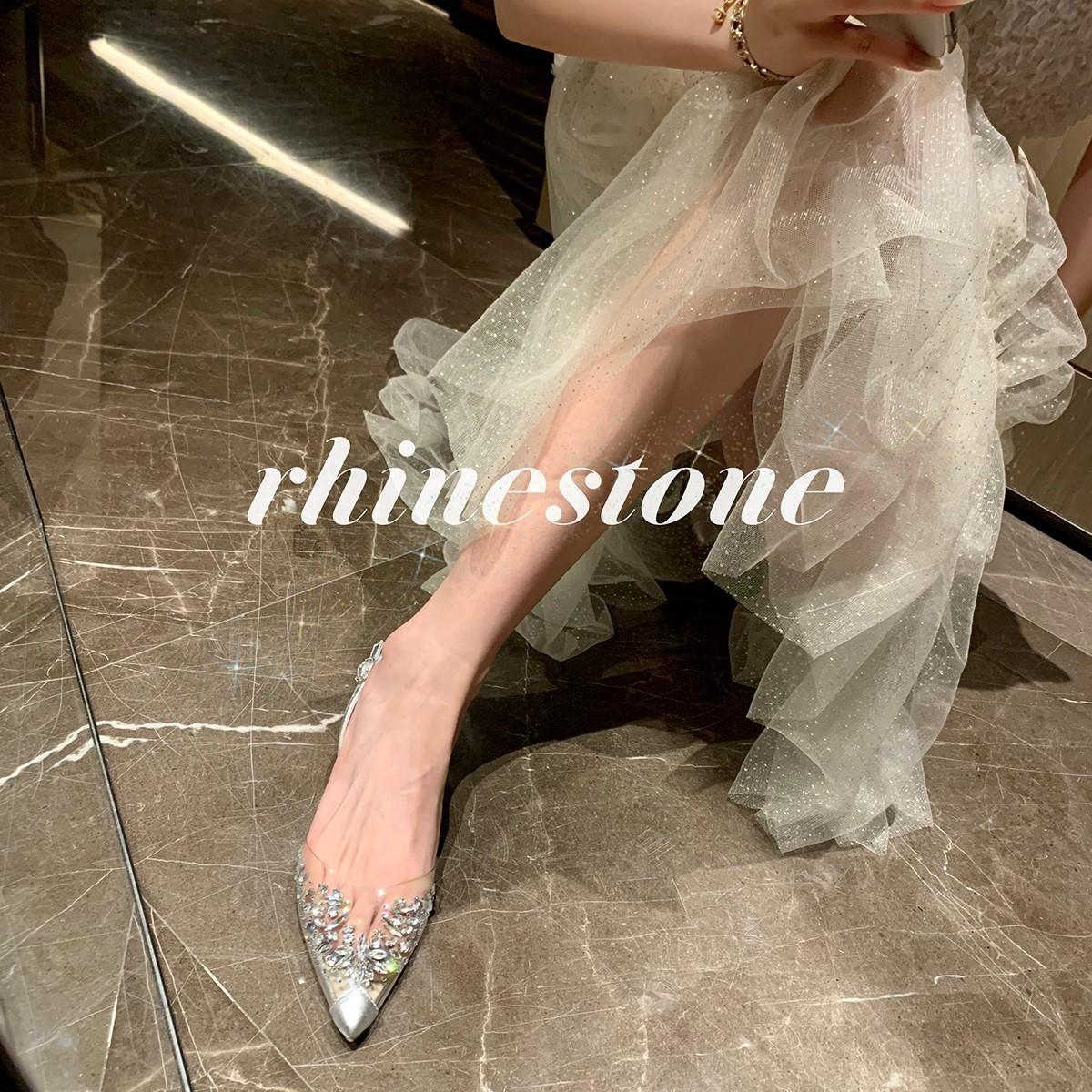 

Spring and summer new transparent rhinestone pointed head low heel sandals women s niche baotou rhinestone flats 39 серебряный