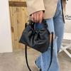 Bahar pilili bulut çanta kadınlar için yumuşak deri omuz askılı çanta moda markalar Crossbody çanta tasarım çanta