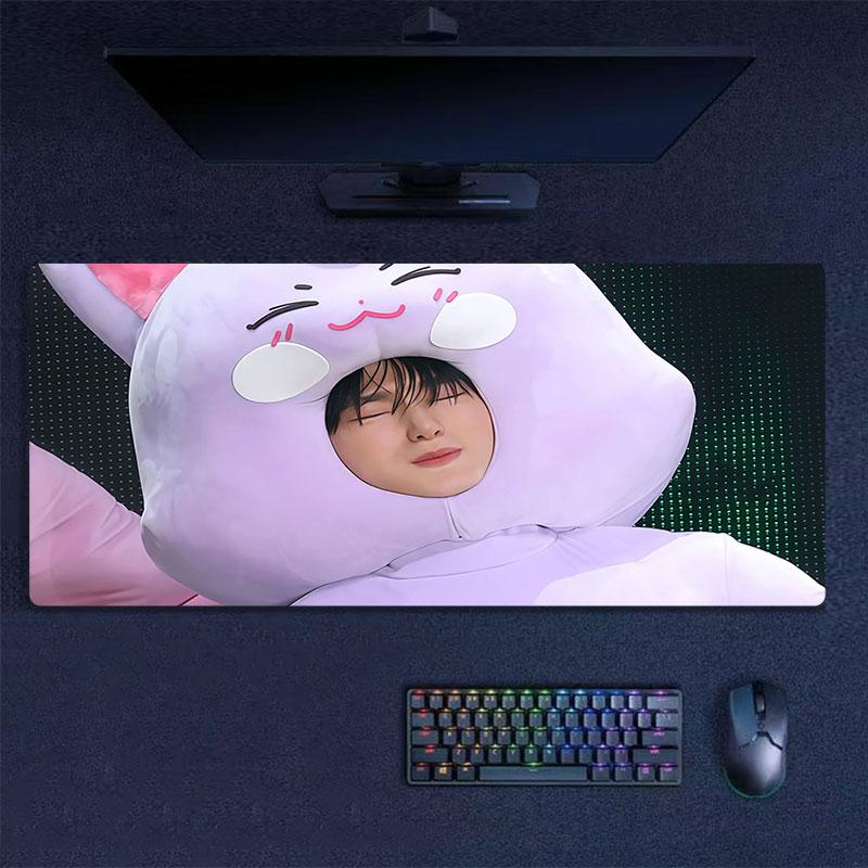 Choi San Mouse Pad, Large Gaming Desk Mat, Non-slip XXL Mousepad for Laptop & Tablet, Mini PC Playmat with Stitched Edges