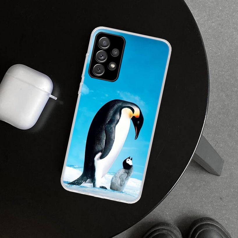 Penguins Love At The North Pole Phone Case Cover for Samsung Galaxy A12 A22 A32 A52 A72 A02S A51 A50S A31 A20S A10S Note 20 Ultr
