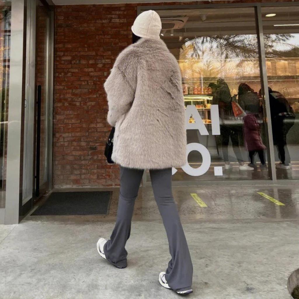 VAYLA Fashionable Street Style Fox Fur Coat Loose Suit Collar Medium Long Imitation Fur Coat for Women Autumn-winter Fur Overcoat