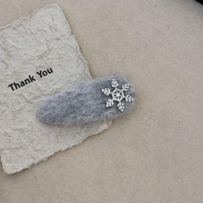 1pc Shining Rhinestone Snowflake Plush Breaking Clip, Autumn and Winter Gray Series, Simple Temperament, Hair Clip Edge Clip