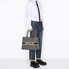 Dior Mittlere DIOR Book Tote - Ecru und Blau DIOR Oblique Stickerei M1296ZRIW-M928