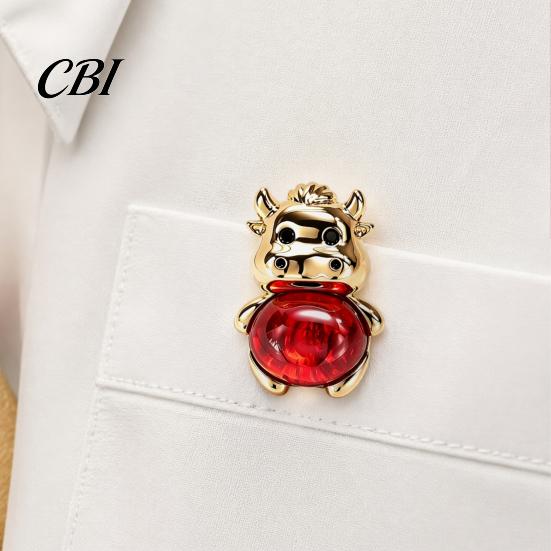 Decorative Coat Pin Golden Plated Alloy Cow Brooch, Red Faux Crystal Belly Cattle Lapel for Anti-oxidation Brooch Men Women, Animal Clothes