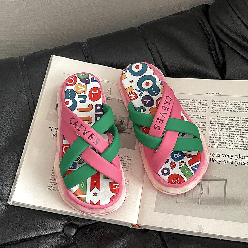 Graffiti thick bottom heightening outer slippers women's 2025 summer new graffiti fashionable and comfortable casual versatile sandals tide