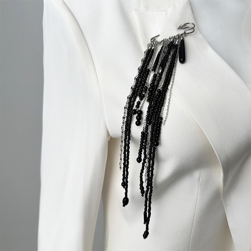 1PC Understated Luxury Multi-functional Brooch Beaded Tassel Gifts Exquisite Alloy Elegance Tassel Lightweight Fixed Buckle Suit