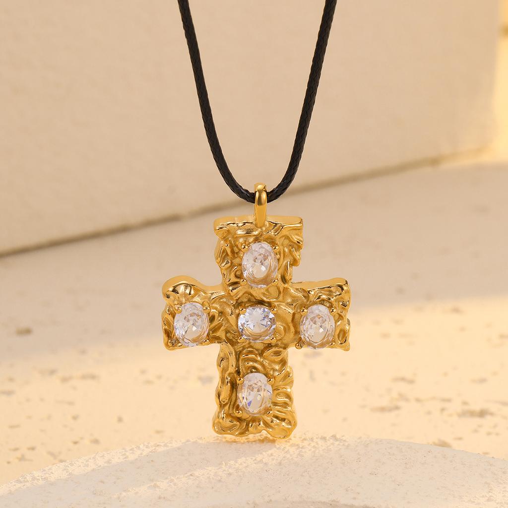 European and American new product, light luxury and high-end stainless steel texture cross zirconia titanium steel necklace, collarbone chain jewelry