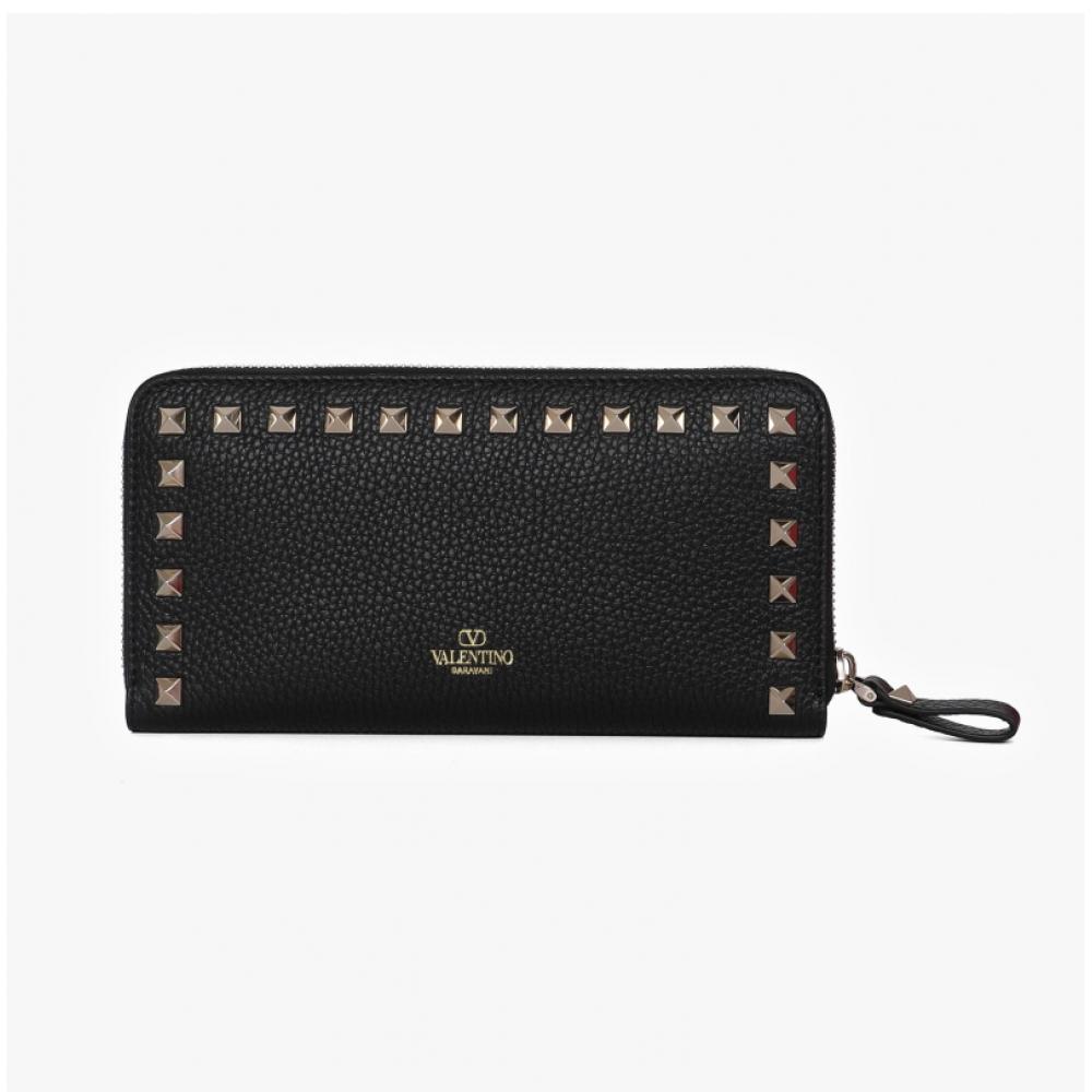 Valentino 4w2P0645 Vsh 0no  P0645 Vsh 0no  Rockstud Long Wallet