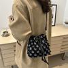 2025 Spring New Large-capacity Fashion Design Shoulder Leisure Bag Women's Tide Simple Commuter Portable Bucket Bag
