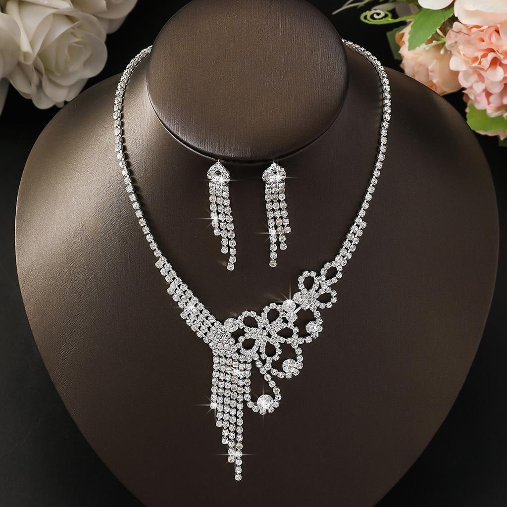 Vintage Full Diamond Pearl Tassel Clavicle Necklace Earrings Set Claw Chain Rhinestone Dress Ladies Necklace