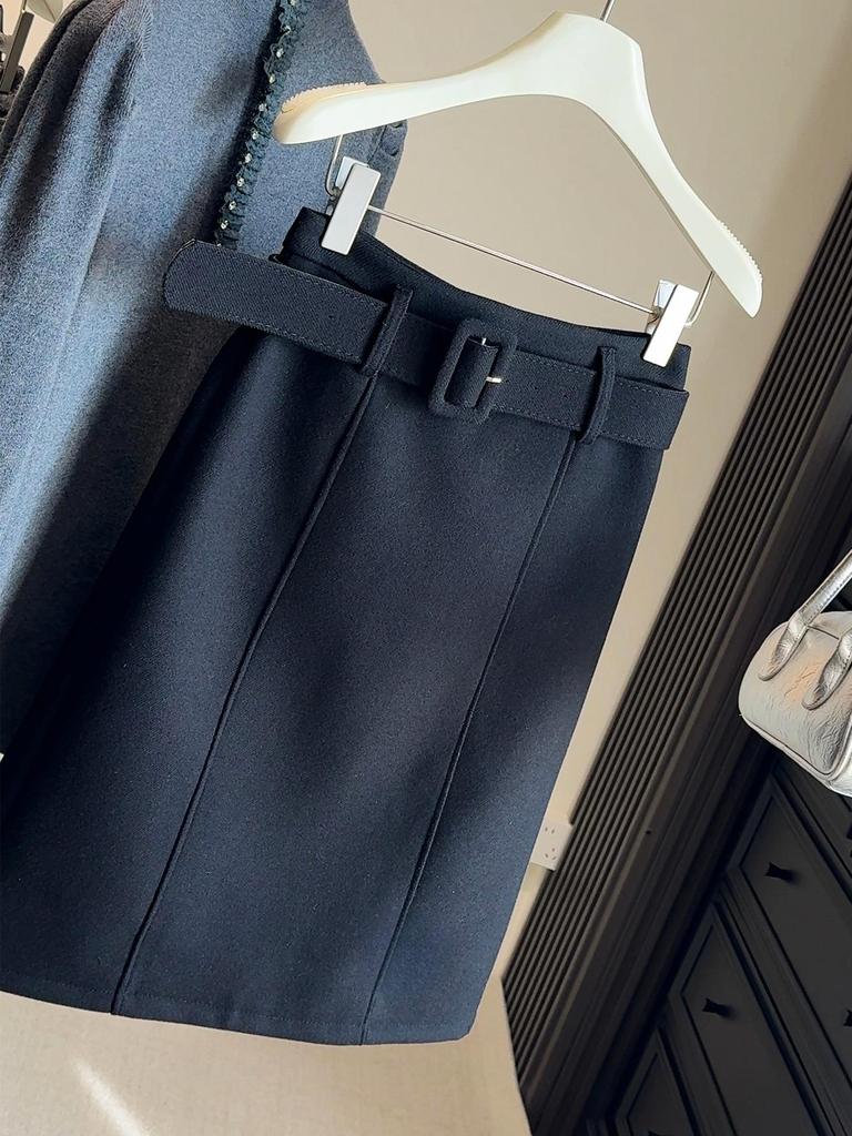 2025 Autumn/Winter Women's High-End Korean Grey Woolen Hip-Hugging Mid Skirt
