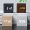 Smarter LED-Holzwecker mit Schlummerfunktion - Quadratisches Design