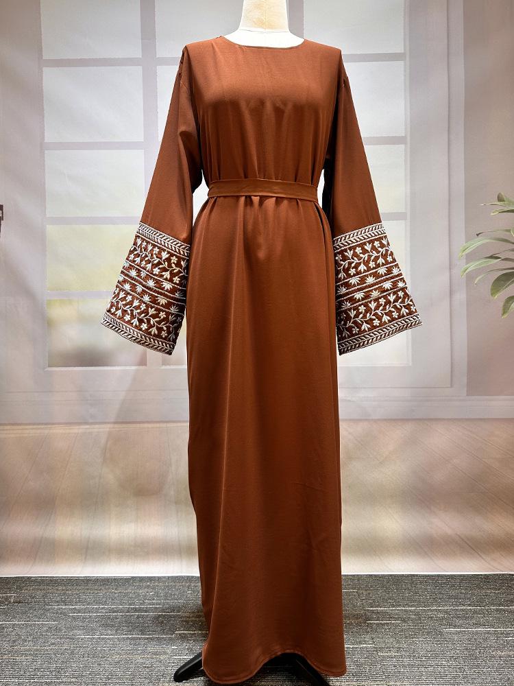 

2025 Ближневосточная мусульманская мода Вышитое платье-кардиган с поясом и карманами One Size кофейный