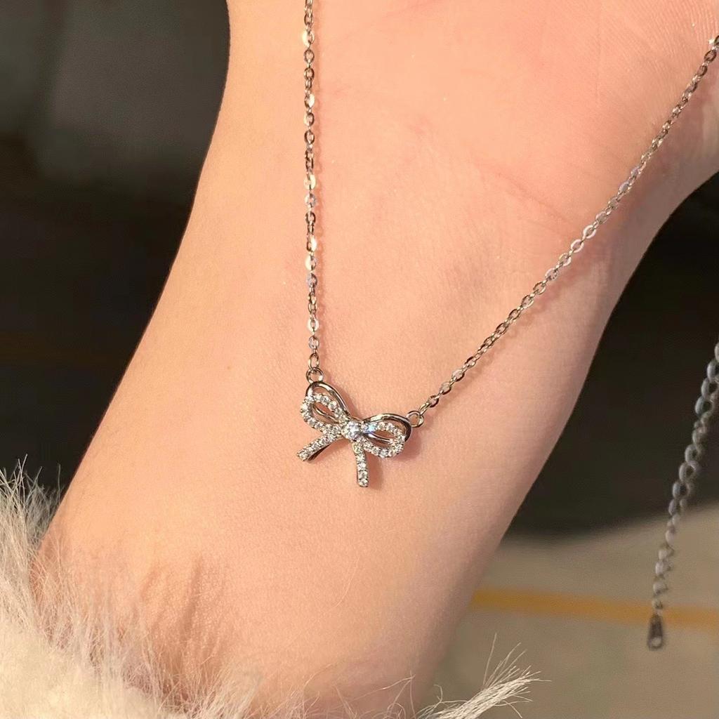 Bow Necklace Women'S Light Luxury Niche Design Pendant Collarbone Chain High-End Neck Chain Jewelry Premium Durable