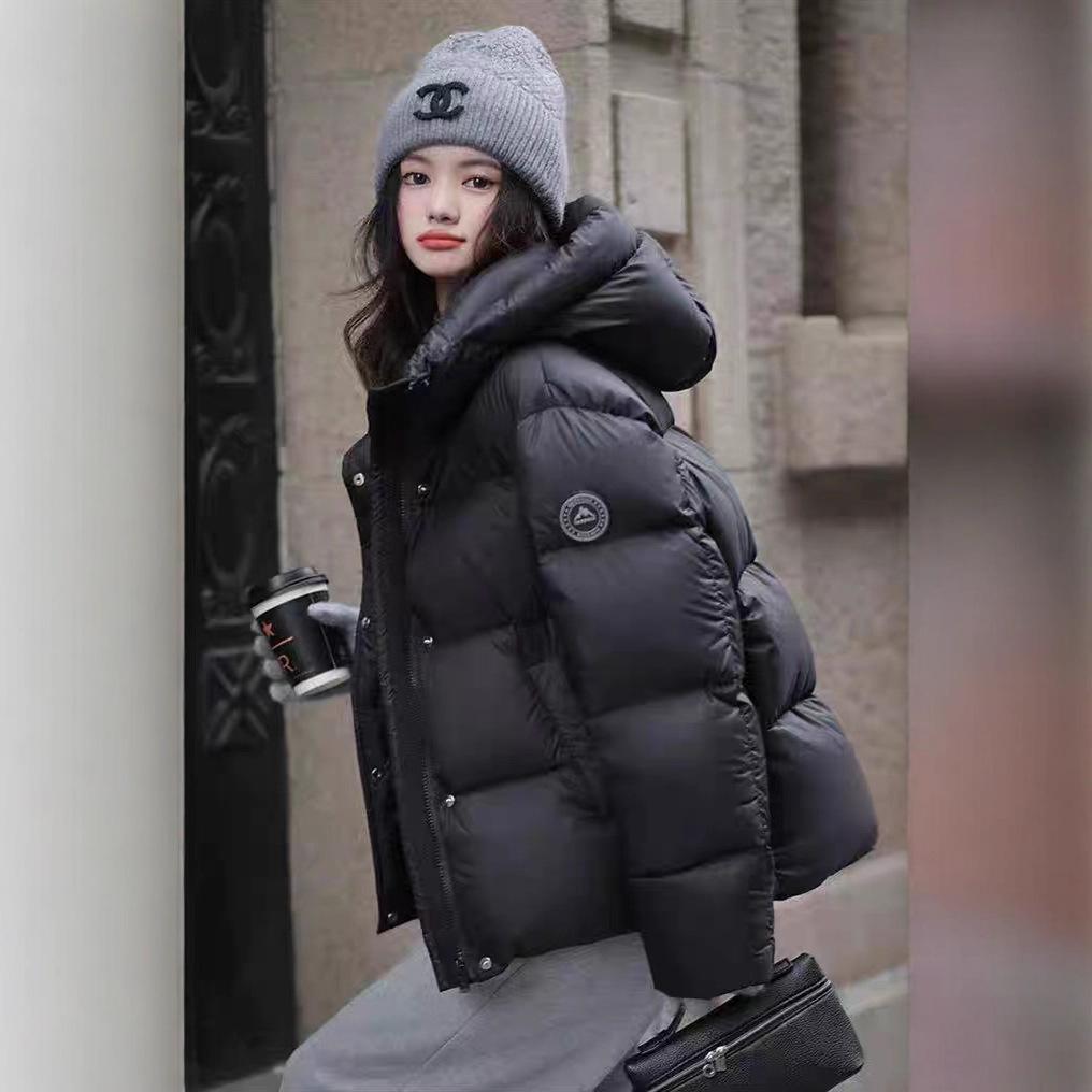 Fashion Short Down Jacket Women's High-end Hooded Thickened Armband Warm Puff Couple Bread Jacket