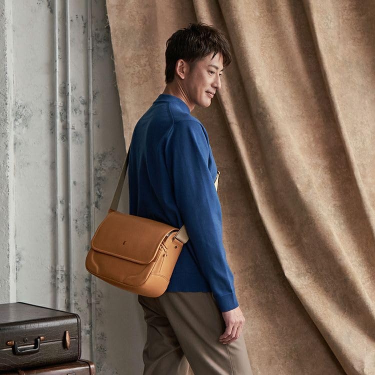 Official ORIGIN Shoulder bag made by baseball glove manufacturer Horizontal genuine leather Body bag Messenger bag bag GA142 [Tryon] Men's Women's