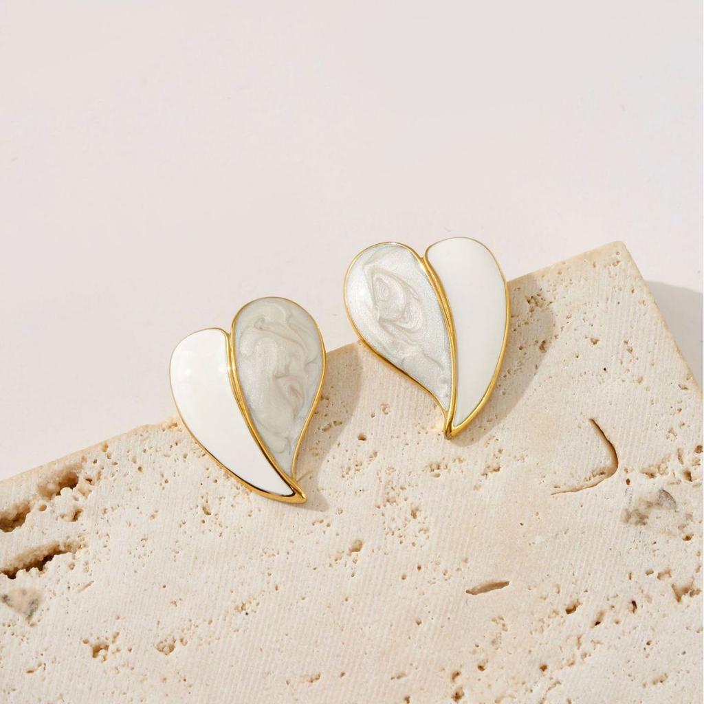 Enamel Heart White Yellow Color Stud Earrings For Women New Girl Wedding Jewelry Lady Temperament Pendientes