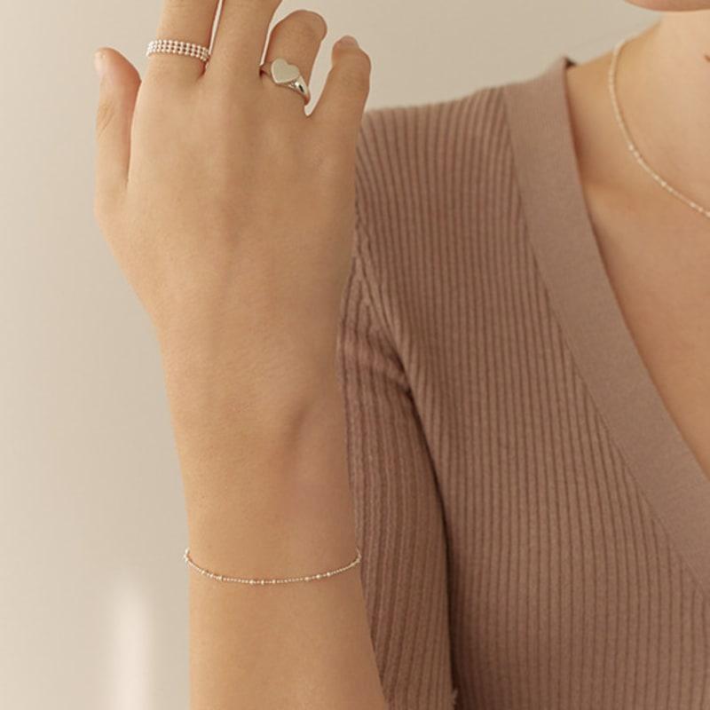 Lewe [6mm+10mm Pearl Earrings Free] Shining Cutting Ball Bracelet