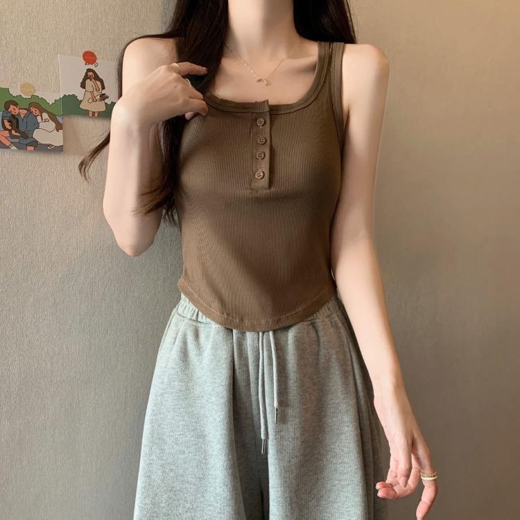 

Versatile Button-up Backless Top with An Asymmetrical Curved Hem Suitable for Layering As A Base Layer or As A Bandeau Top One size fits all кавовий