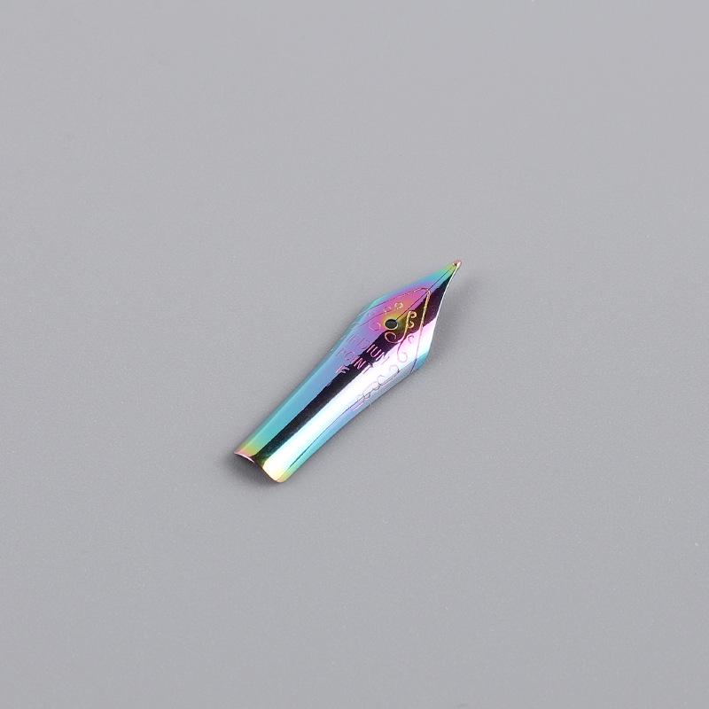 

Набір з 26 універсальних пір їв для пір яних ручок: Сліпучі EF Титан, Чорний F, Золотий M, Маленький гачкоподібний та Каліграфічний зігнутий наконечник.