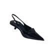 P Zuhause dreieckiges Etikett spitze High Heels weiblich Internet-Berühmtheit Leder Riemchen Kitten Heel Sandalen Tasche Kopf flacher Mund vielseitige einzelne Schuhe