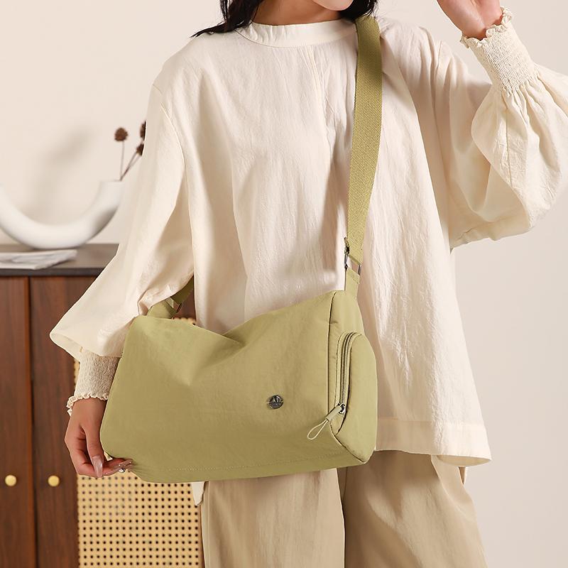 Women's Shoulder Bag Large Capacity Messenger Bag Solid Color Crossbody Bag
