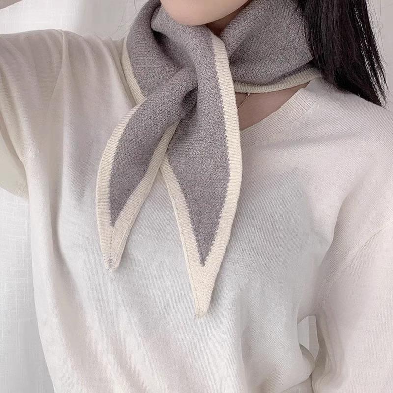 Roter Kleiner Schal Damen Dreiecksschal Winter Warm Vielseitig Koreanische Version Neuer Gestrickter Schal Herbst und Winter