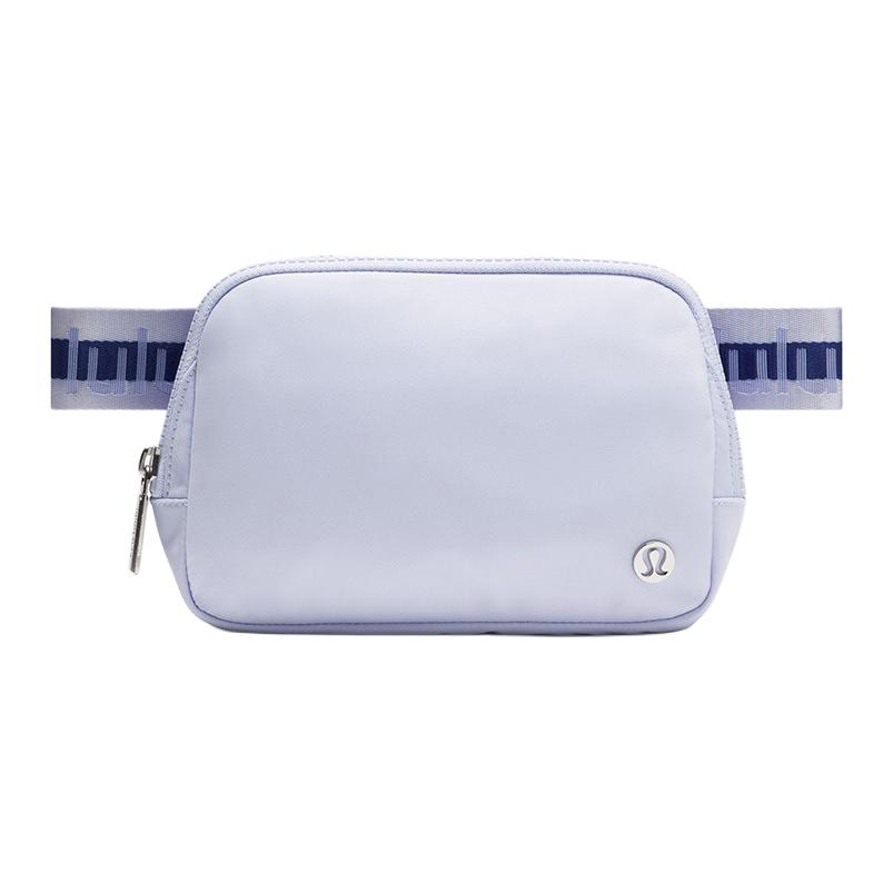

Lululemon Everywhere 1L Brand Logo Adjustable Waist Belt Waist Bag Women Waist Bag Tranquil-Blue Deep-Sea-Blue Dusty-Purple LU9BOPS-072468 Tranquil Blue & Deep Sea Blue & Dusty Purple