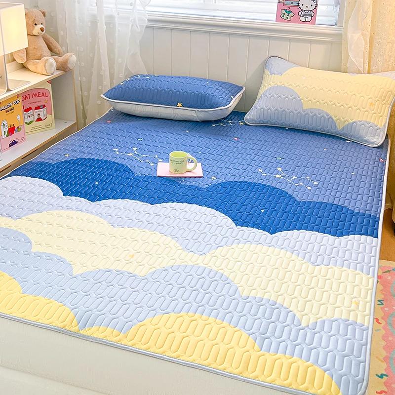 Naturlig Lateks Tykk Sommer Madrass for Seng Høykvalitets Kjølig Følelse Rayon Sengbeskytter og Putetrekk Is Silke Laken Sett Kjølende