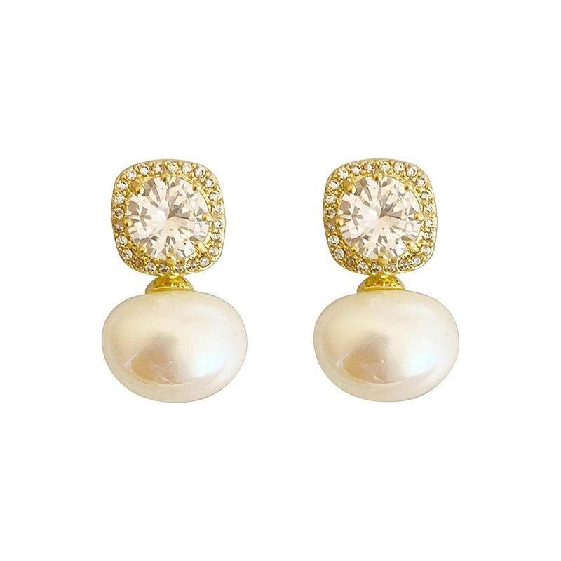 Ktlt/French style Retro Pearl Stud Earrings Women Light Luxury Niche Design High Sense Earrings Temperament Internet Celebrity Earrings Fashion