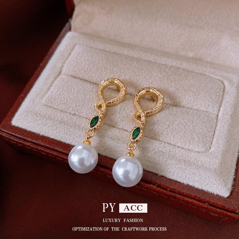 Vintage Retro Silver Needle Earrings - Elegant, Versatile High-End Court Style Studs.