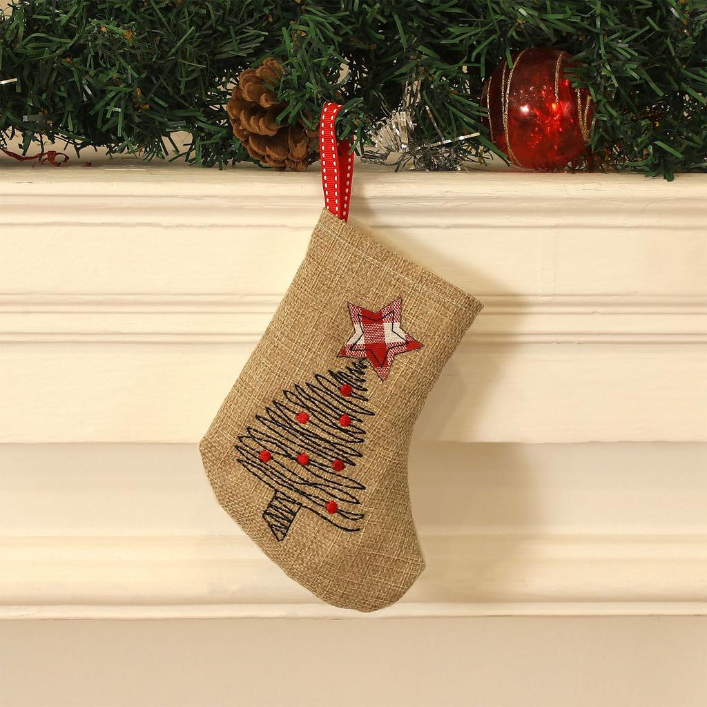 Christmas Tree Ornament Lovely Christmas Stockings Candy Gift Bag Christmas Hanging Socks For Fireplaces Door Decoration