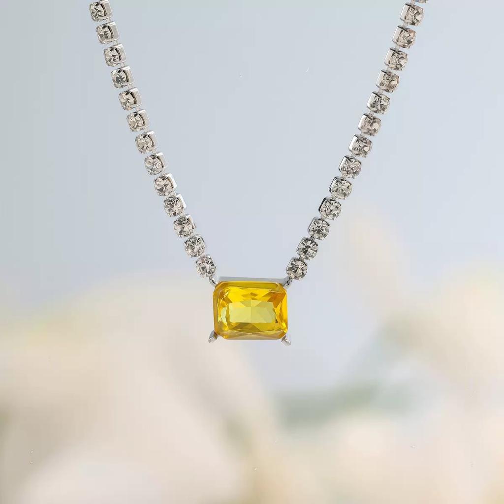 Titanium Steel Fringed Necklace With Diamonds Light Luxury Niche Collarbone Chain Gold And Silver Two-Color Does Not Fade