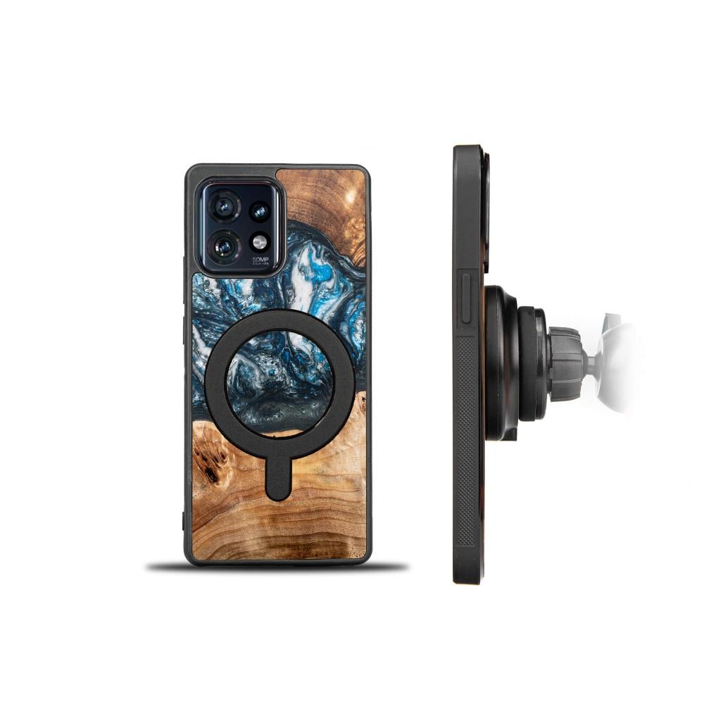 Bewood Unique case for Motorola Edge 40 Pro - Planets - Earth with MagSafe