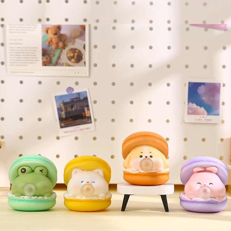 2Pcs Macaron Burger Blows Bubbles Office Stress Relief Ornaments Creative Cartoon Pinch Toys Children'S Decompression Toys Gifts