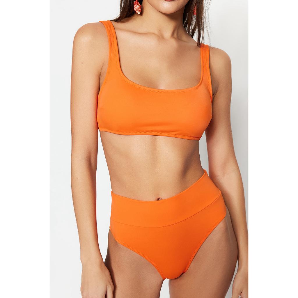 Černý set bikin s vysokým pasem s vysokými nohama/dutými nohami Tbess22bt0010