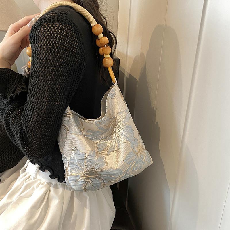 Silk Bucket Bag For Women With Magnetic Closure And Internal Phone Pocket For Daily Use