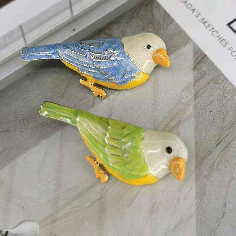 Enamel Bird Brooch, The Same Style For Men And Women, Cute Cartoon Anti-Light Corsage Dripping Oil, High-End Pin, Exquisite Accessories